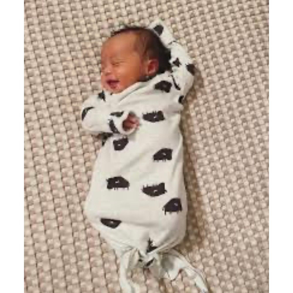 Mac and Moon Baby Knotted Gown Gray Black Buffalo Bison Print OS DF20M1447‎